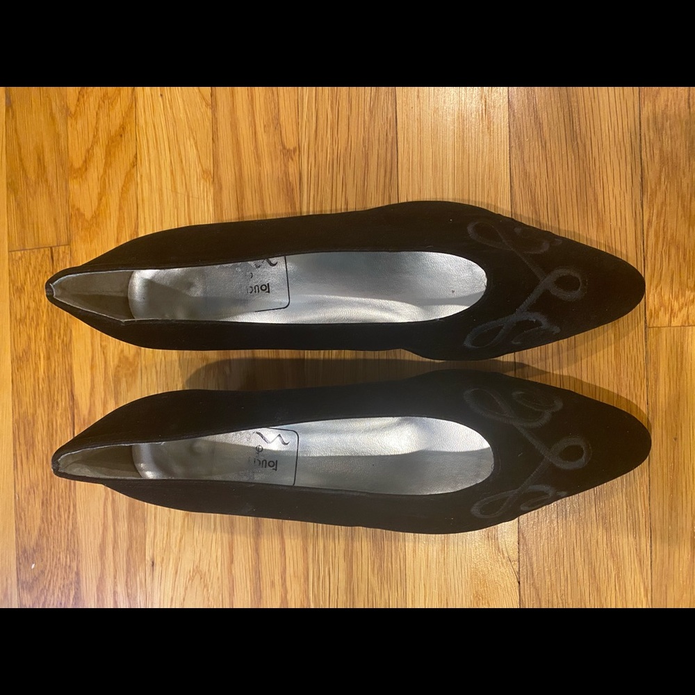 These Lovely shoes need a new home.